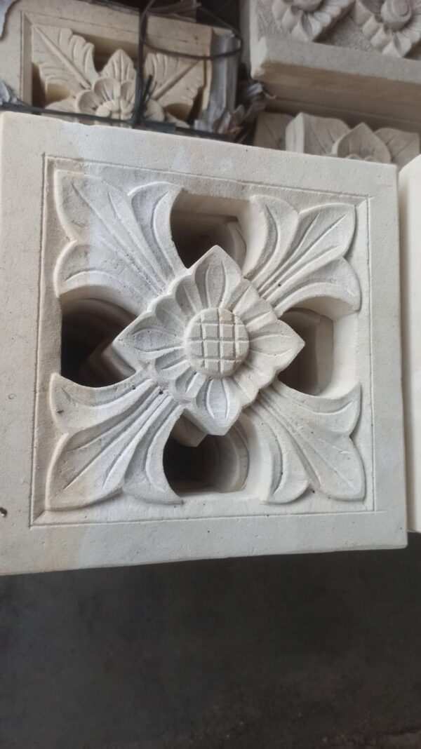 Roster Putih Motif Bunga 2